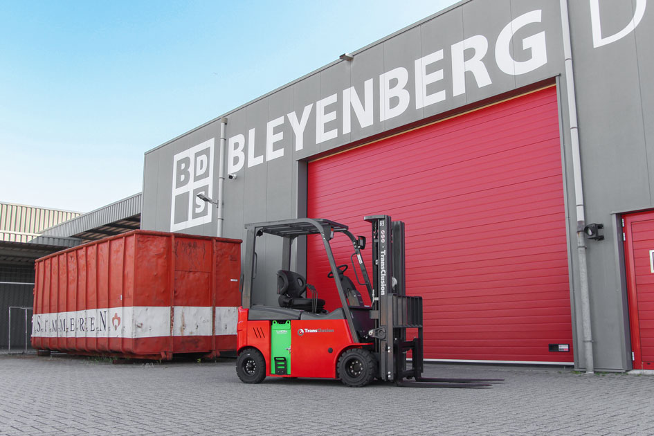 Nieuwe TransClusion lithium heftruck voor Bleyenberg Deurservice